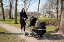 Ding Fenix Black/Rose 3-in-1 Combi Kinderwagen Incl. Autostoel -Kleintje Wereld mamaloes di 191704 ding tandem stroller amigo lifestyle 01 2 3