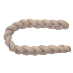 MamaLoes Amy Ajour Nougat 210 Cm Braided Bedbumper 84269 -Kleintje Wereld mamaloes amy ajour nougat 210 cm braided bedbumper 84269 2