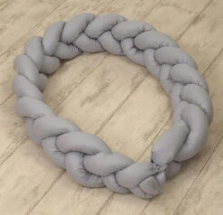 MamaLoes Amy Pure Grijs 2-in-1 Babynest En Braided Bedbumper 80661 -Kleintje Wereld mamaloes amy pure grijs 2 in 1 babynest en braided bedbumper 80661 6
