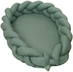 MamaLoes Amy Pure Stonegreen 2-in-1 Babynest En Braided Bedbumper 80663 -Kleintje Wereld mamaloes amy pure stonegreen 2 in 1 babynest en braided bedbumper 80663