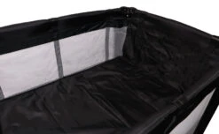 Ding Deluxe Black Campingbedje Incl. Bodemverhoger -Kleintje Wereld mamaloes ding deluxe black campingbedje incl. bodemverhoger 15