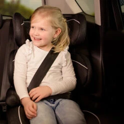 Ding Kato Grijs Autostoel 15-36 Kg YB801A -Kleintje Wereld mamaloes ding kato autostoel 15 36 kg2 1 1