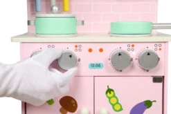Eco Toys Roze Houten Keukentje HC491062 -Kleintje Wereld mamaloes eco toys roze houten keukentje hc491062 jpeg 3