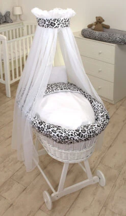 MamaLoes Panter Grijs Deluxe Wit Baby Wiegje 80749 -Kleintje Wereld mamaloes panter grijs deluxe wit baby wiegje 80749