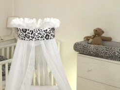 MamaLoes Panter Grijs Deluxe Wit Baby Wiegje 80749 -Kleintje Wereld mamaloes panter grijs deluxe wit baby wiegje 80749 2