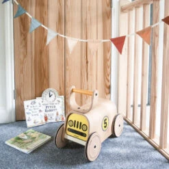 Mamatoyz Racer Houten Loopauto MT05 15 Mamatoyz Racer Houten Loopauto MT05 -Kleintje Wereld mamatoyz racer houten loopauto mt05 7