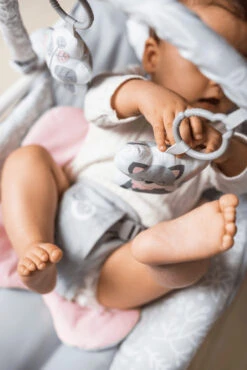 Momi Luis Grey Bouncer Wipstoel BULE00018 -Kleintje Wereld momi luis pink bouncer wipstoel bule00016 02 1