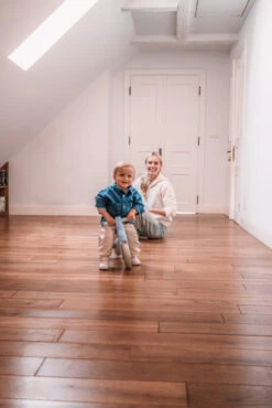 Momi Tedi Light Blue Mini Bike Loopfiets ROBI00037 -Kleintje Wereld momi tedi light blue mini bike loopfiets robi00037 10