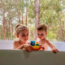 Playgro Rainy Raccoon Submarine Muzikaal Badspeeltje P4087629 -Kleintje Wereld playgro rainy raccoon submarine muzikaal badspeeltje p4087629 002