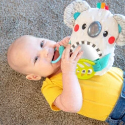 Sassy Koala Spiegel Buggyspeeltje S80364 -Kleintje Wereld sassy koala spiegel buggyspeeltje s80364 5