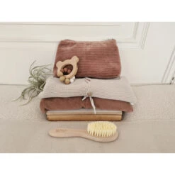 Bambam Beer Houten Bijtring 51591 -Kleintje Wereld sfeerbeeld 15 .jpg 1920x1920