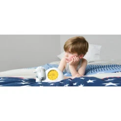 Zazu Sam Slaaptrainer Schaap Zilver Kinderwekker Limited Edition -Kleintje Wereld slaaptrainer zazu sam schaap lifestyle 2 1