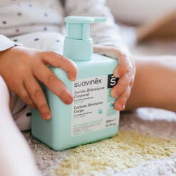 Suavinex Baby's Eerste Beauty Set SXSSET901754 -Kleintje Wereld suavinex baby 300ml hydraterende body lotion .sfeer1 2