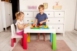 Tega Baby Grijs 3-in-1 Tafel Met Stoeltje MF-001-106 -Kleintje Wereld tega baby grijs 3 in 1 tafel met stoeltje mf 001 106 3 900