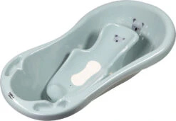 Tryco Koala Kyle Stonegreen Badset 21 Tryco Koala Kyle Stonegreen Badset -Kleintje Wereld tr 412639 8720663930149 tryco stone green koala kyle anti slip bath cradle 03 1