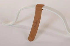 Treppy Leren Tussenbeenstuk Voor Treppy Kinderstoel 2000 -Kleintje Wereld treppy leren tussenbeenstuk voor treppy kinderstoel 2