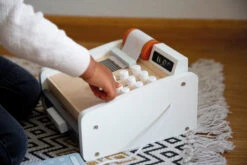 Tryco Houten Kassa Met Pinautomaat TR-303005 14 Tryco Houten Kassa Met Pinautomaat TR-303005 -Kleintje Wereld tryco houten kassa 02