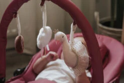 Tryco Swan Ivy Roze Wipstoel TR-272704 -Kleintje Wereld tryco swan ivy roze wipstoel tr 272704 13 3