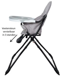 Ding Nemo Fuchsia Kinderstoel -Kleintje Wereld voetensteun goed 2