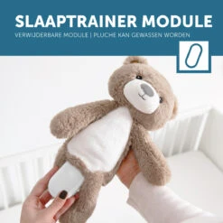 Zazu Brody De Beer Taupe Slaaptrainer ZA-BRODY-01 -Kleintje Wereld zazu brody de beer taupe slaaptrainer sfeer 2