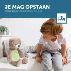 Zazu Brody De Beer Taupe Slaaptrainer ZA-BRODY-01 -Kleintje Wereld zazu brody de beer taupe slaaptrainer sfeer 6